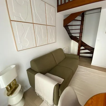 Duplex In A Private Greeny Apartment *