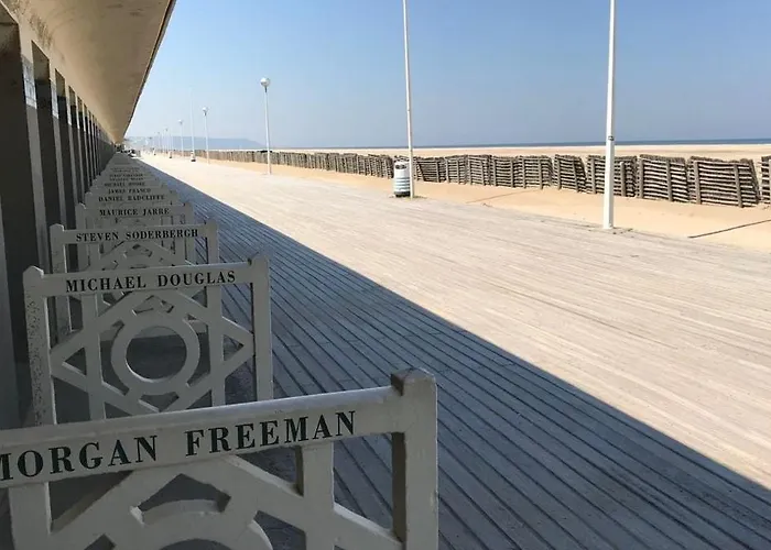 Duplex In A Private Greeny 아파트