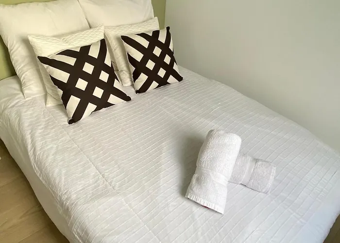 Duplex In A Private Greeny